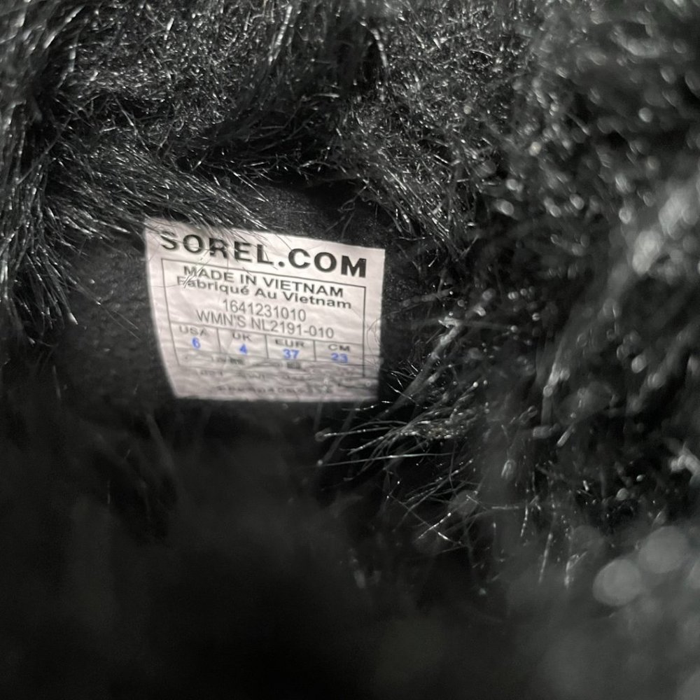✨   Sorel Joan of Arctic Boots - Picture 5 of 6